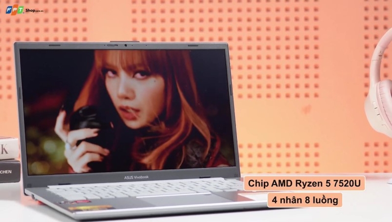 Đánh giá laptop ASUS Vivobook E1404FA-EB482W - hình 4
