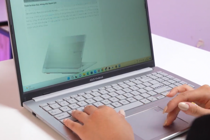 Đánh giá laptop Asus Vivobook Go 15 E1504FA-BQ340W (6)