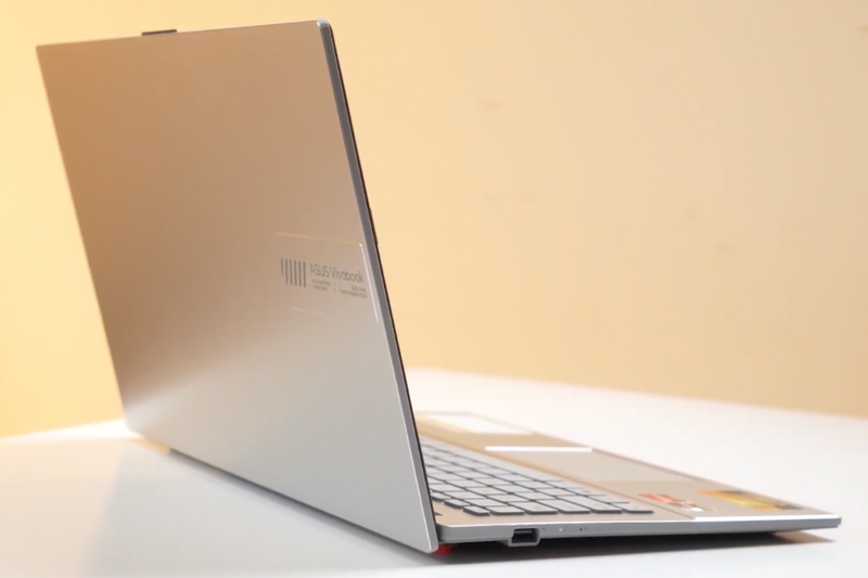 Đánh giá laptop Asus Vivobook Go 15 E1504FA-BQ340W (7)