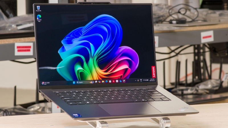 Đánh giá laptop Lenovo ThinkPad X9-15 G1 Aura Edition - Hình 2