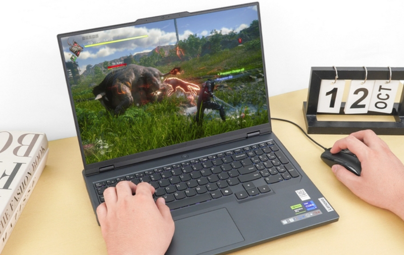 Bàn phím TrueStrike của Legion 5 Pro