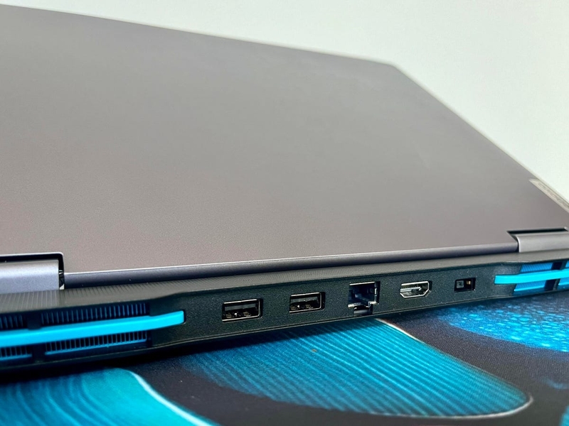 Đánh giá Lenovo LOQ 15iHR8 7