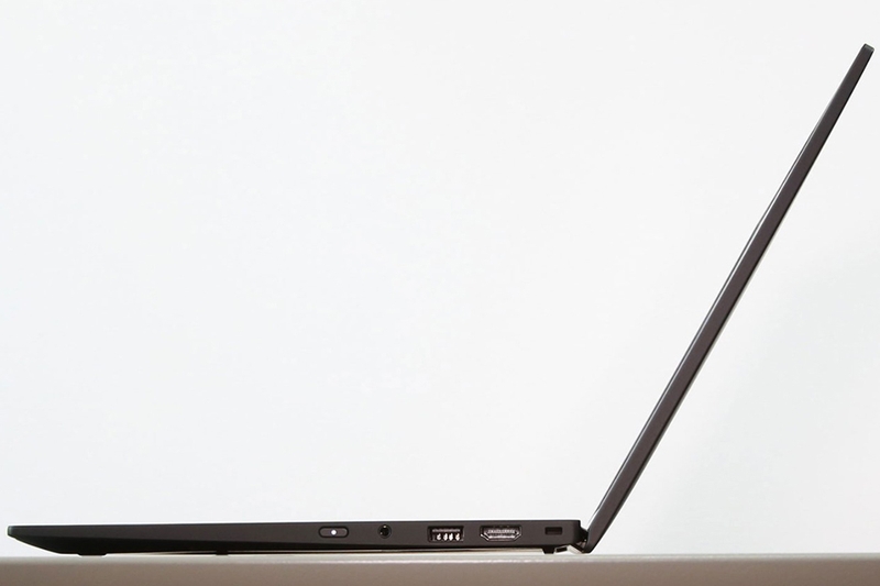 danh-gia-lenovo-thinkpad-x1-carbon-gen-13-3.jpg