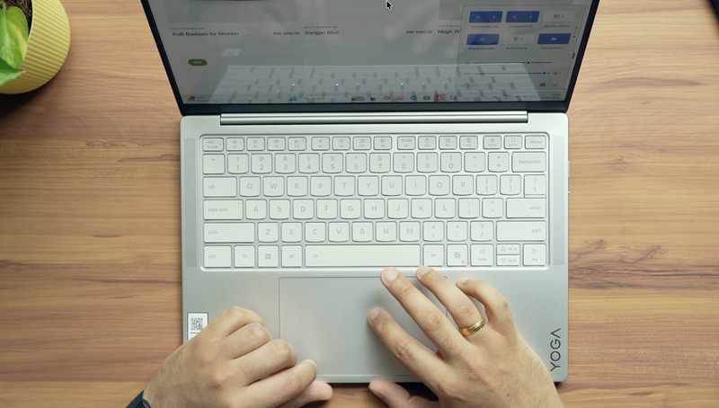 đánh giá Lenovo Yoga Slim 7 Ultra 14IPH11 - Hình 4