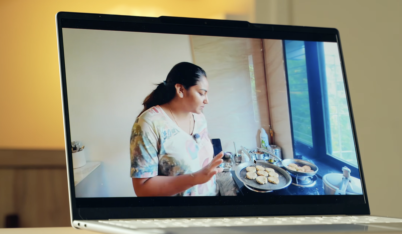 đánh giá Lenovo Yoga Slim 7 Ultra 14IPH11 - Hình 7