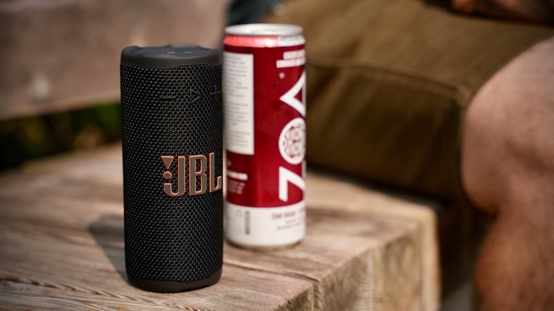 đánh giá loa JBL Grip 1.jpeg