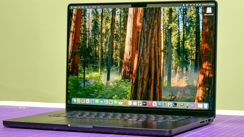 Màn hình Macbook Pro M4 Max được trang bị tấm nền IPS cùng độ phân giải 3024 x 1964