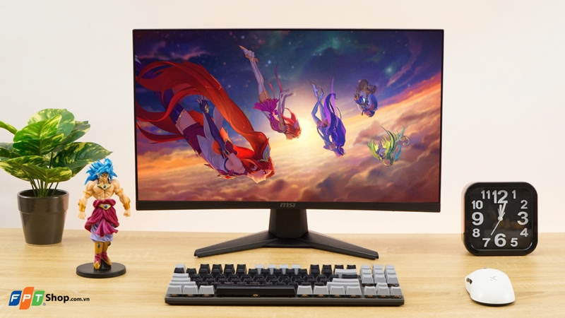 Ai nên mua màn hình cong gaming MSI MAG 244C 23.6 inch?