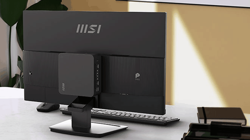 MSI Pro MP243L E14 hỗ trợ đầy đủ cổng kết nối cần thiết