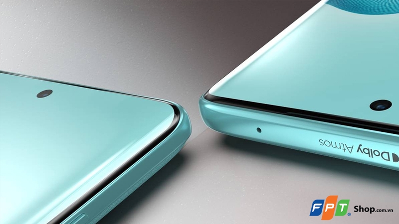 Thiết kế màn hình cong "thác nước" ấn tượng