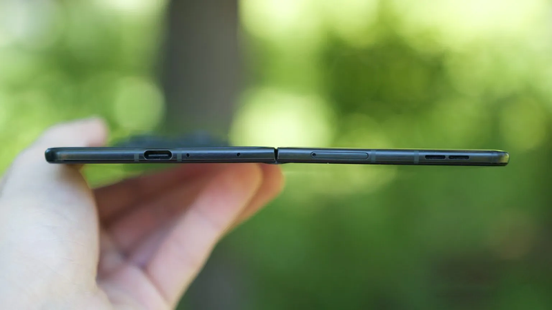 Đánh giá Motorola Razr Fold - hình 5