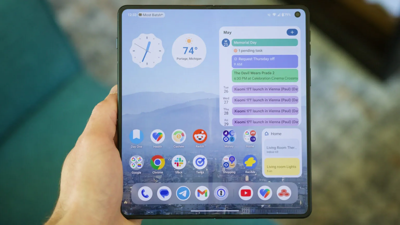 Đánh giá Motorola Razr Fold - hình 6
