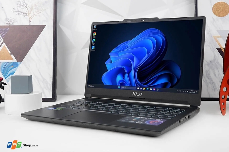 Đánh giá MSI Cyborg 15 2