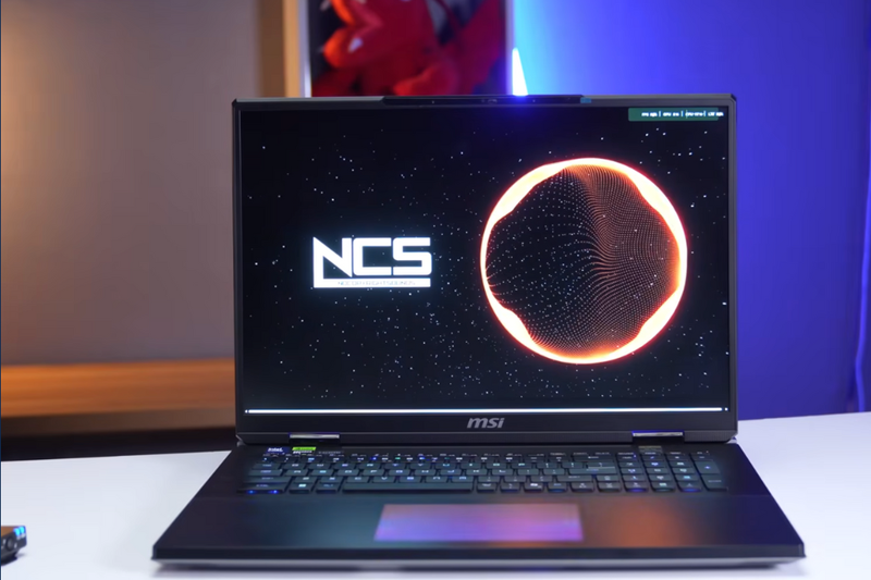 Đánh giá MSI Titan 18 HX (4)