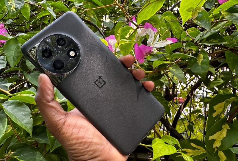 co nen mua oneplus 11