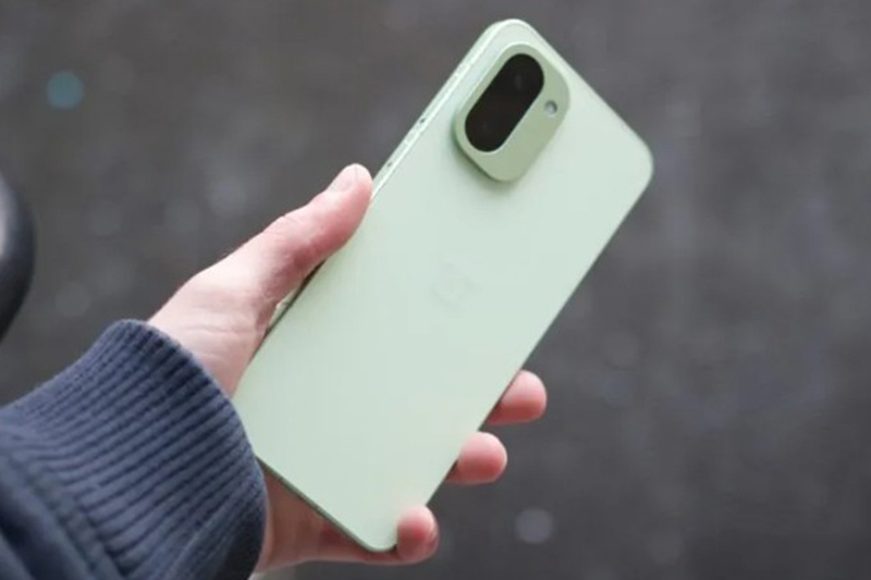 danh-gia-oneplus-15r-a.jpg