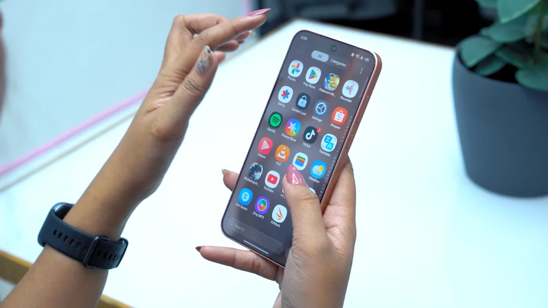 Đánh giá OPPO Find X9s - HÌNH 4