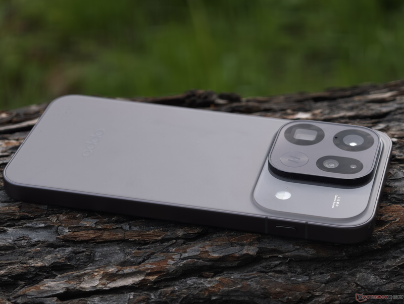 Đánh giá OPPO Find X9s Pro 3