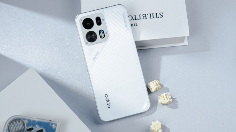 Đánh giá OPPO K15 Pro+ 1