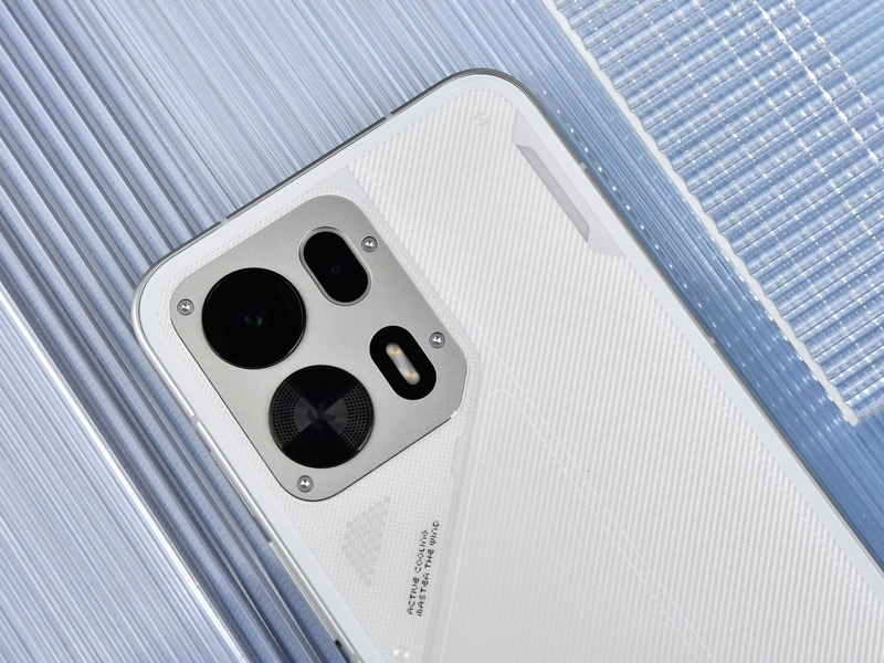 Đánh giá OPPO K15 Pro 12