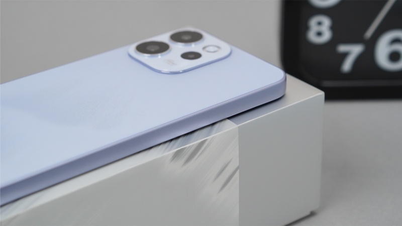 Đánh giá OPPO Reno15 F 5G 7