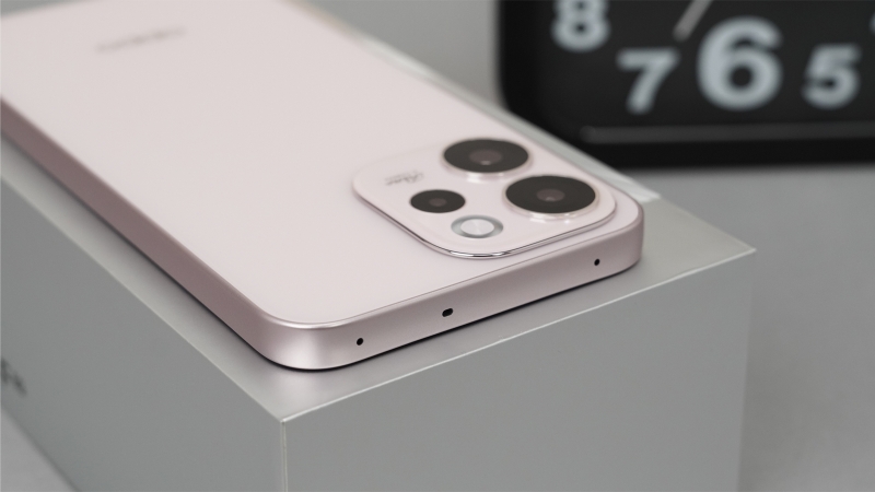 Đánh giá OPPO Reno15 F 5G 4