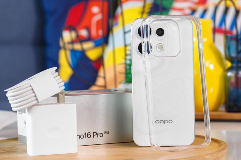 Đánh giá OPPO Reno16 Pro - hình 1