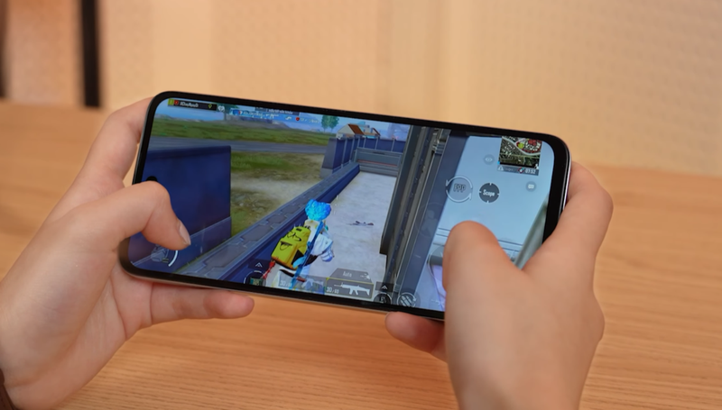 Đánh giá POCO M6 10