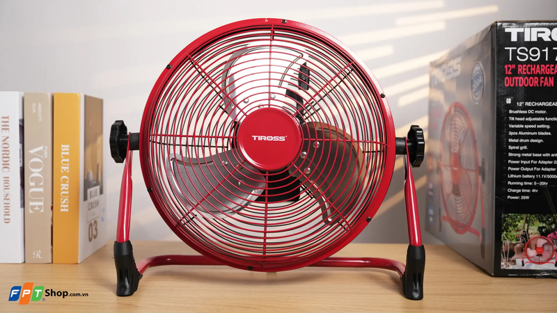 Đánh giá quạt sạc tích điện Tiross TS9178 2