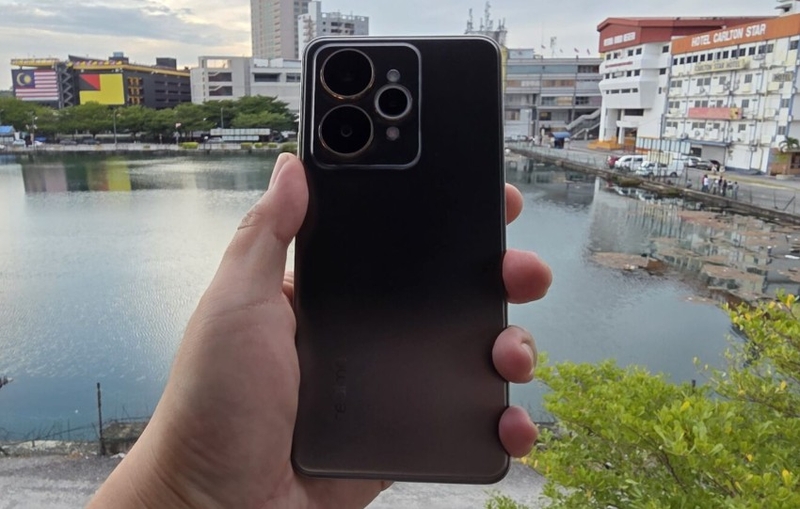 Đánh giá realme 15 - hình 1
