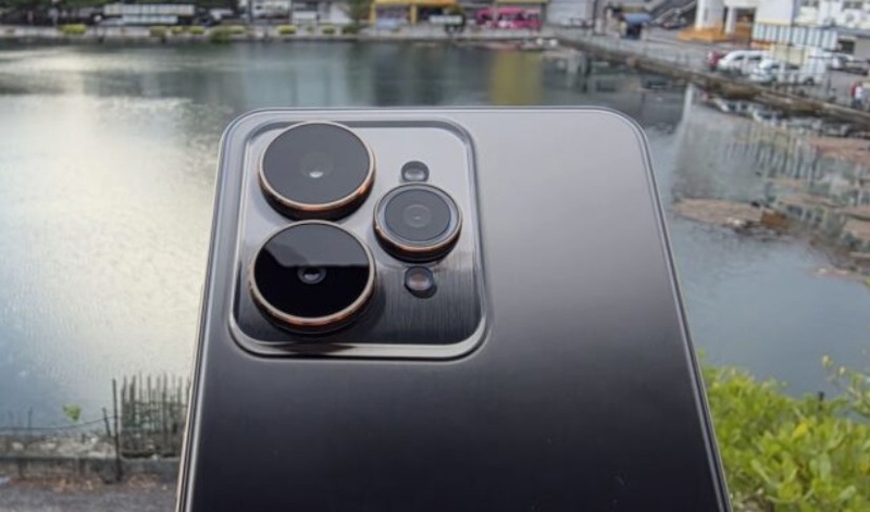 Đánh giá realme 15 - hình 8
