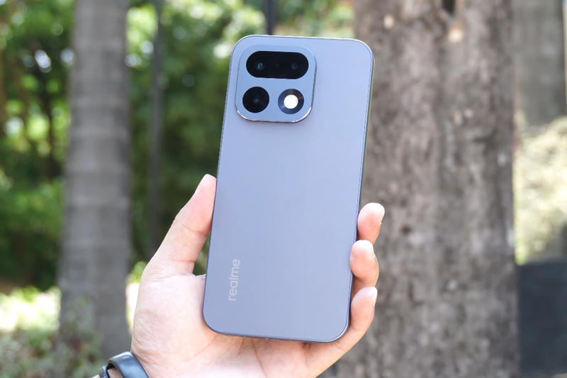 đánh giá realme 16 Pro 1.png