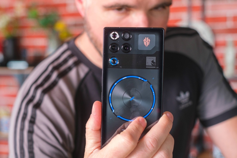 Đánh giá RedMagic 11S Pro - hình 2
