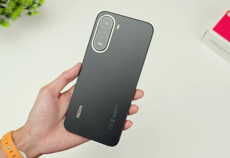Đánh giá Redmi A7 Pro 4G - hình 2