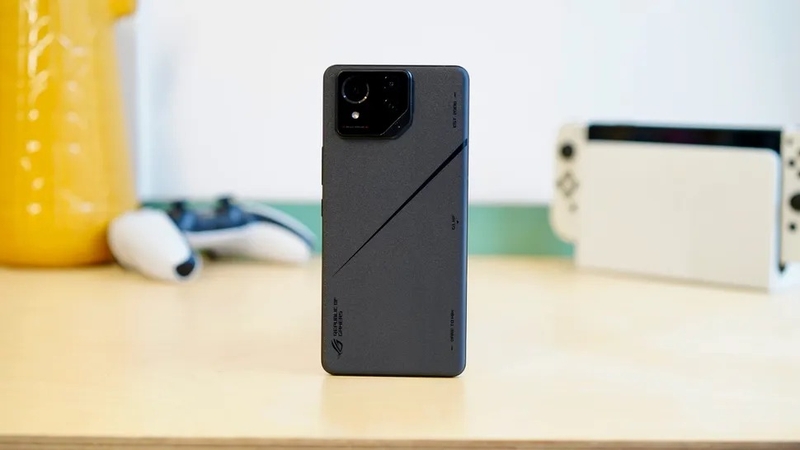 Đánh giá ROG Phone 8 Pro (ảnh 2)
