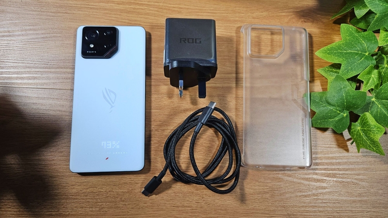 danh gia rog phone 9 ve pin va tinh nang ai