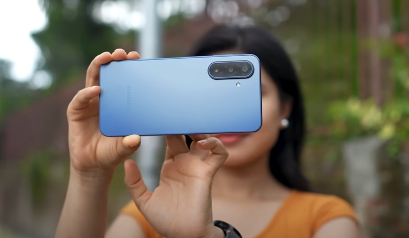 đánh giá samsung a17 hình 2