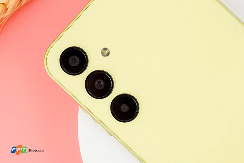 Đánh giá Samsung A25 8