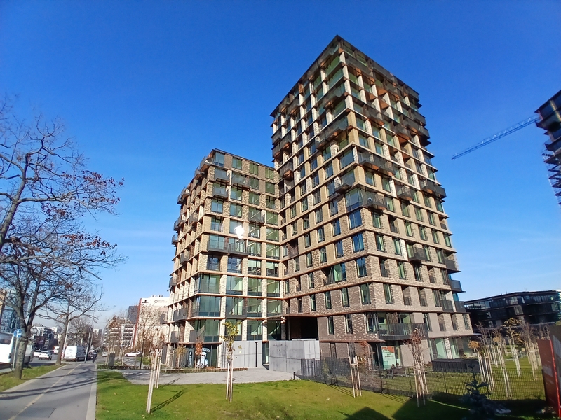 Đánh giá Samsung Galaxy A16 11