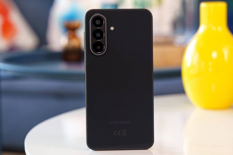 Đánh giá Samsung Galaxy A27 - hình 21