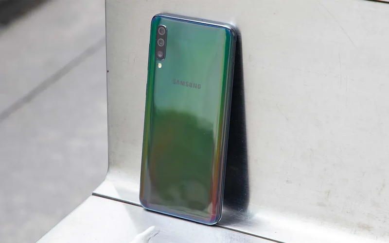 Đánh giá Samsung Galaxy A50 7