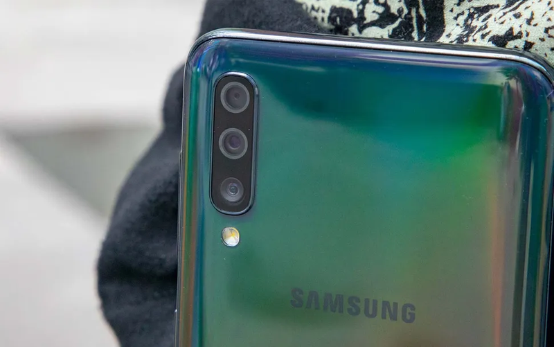 Đánh giá Samsung Galaxy A50 4