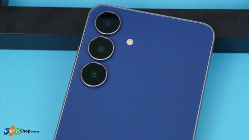 Đánh giá Samsung Galaxy S25 FE hình 7
