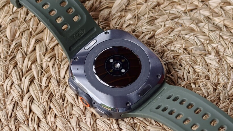 danh-gia-samsung-galaxy-watch-ultra2-12.jpg