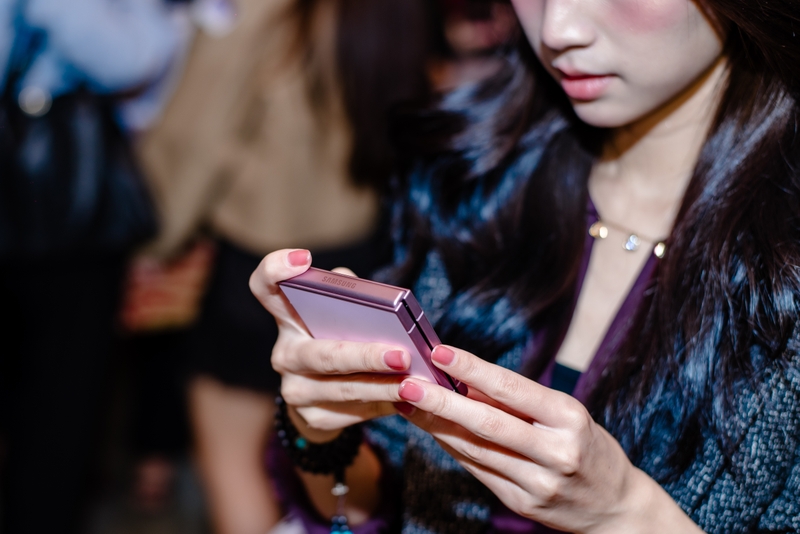 Đánh giá Samsung Galaxy Z Flip 8 17