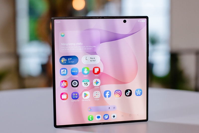 Đánh giá Samsung Galaxy Z Fold 8 Ultra 29