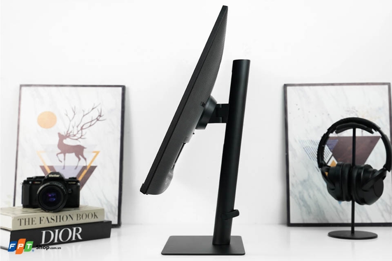 đánh giá samsung viewfinity s8 (ảnh 4)