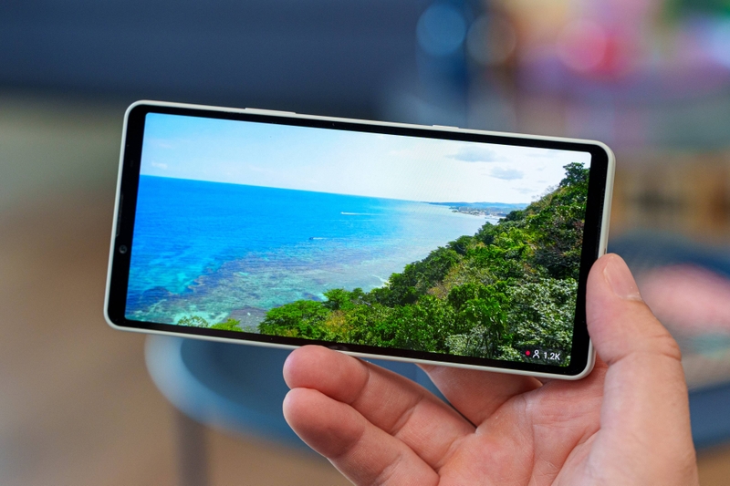 Đánh giá Sony Xperia 10 VIII - hình 8