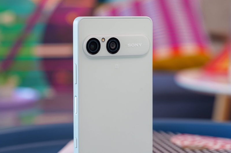 Đánh giá Sony Xperia 10 VIII - hình 3