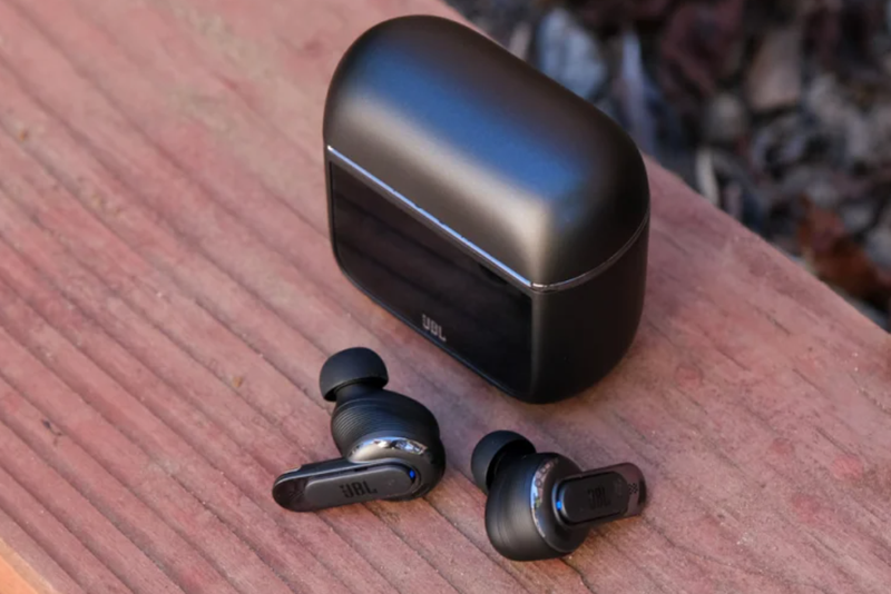 Đánh giá tai nghe JBL TOUR PRO 3 - hình 6